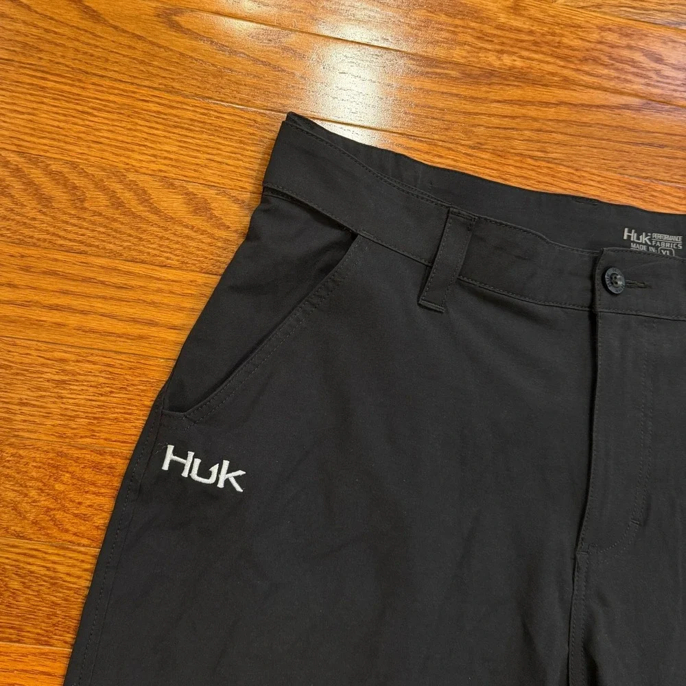 Huk Performance Fishing Cargo Shorts Men XL Black 10
